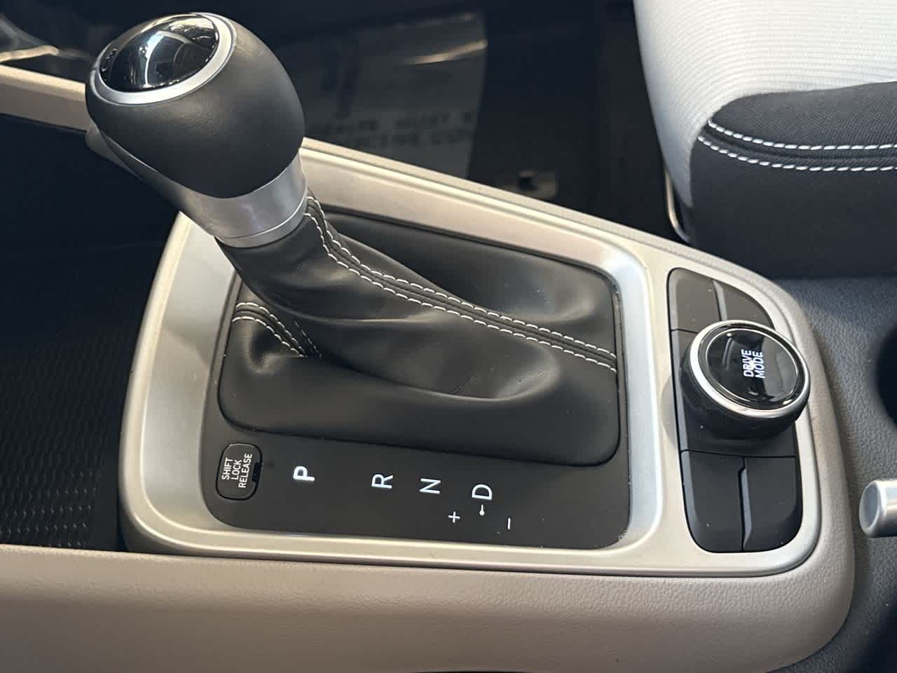 Thumbnail: 2025 Hyundai Venue - 21