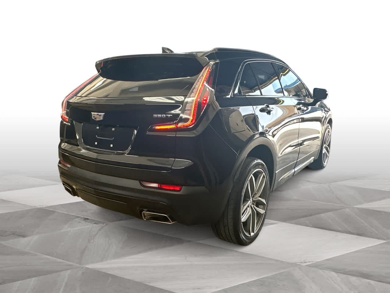 Thumbnail: 2021 Cadillac XT4 - 8