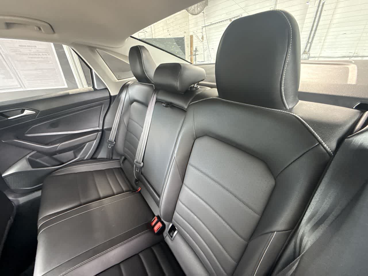 Thumbnail: 2022 Volkswagen Jetta - 22