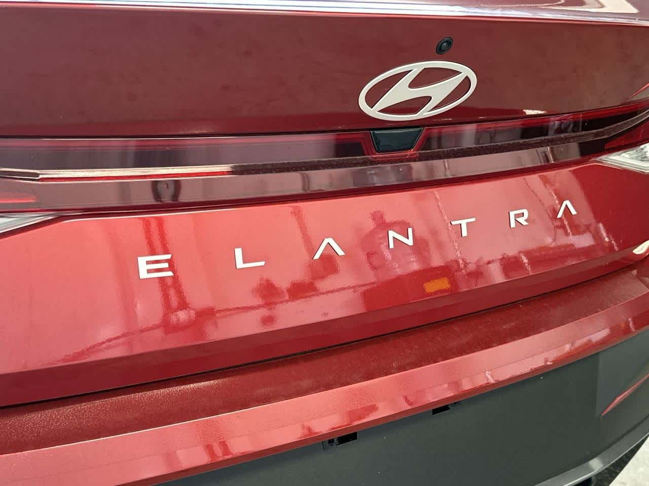 Thumbnail: 2025 Hyundai Elantra - 10