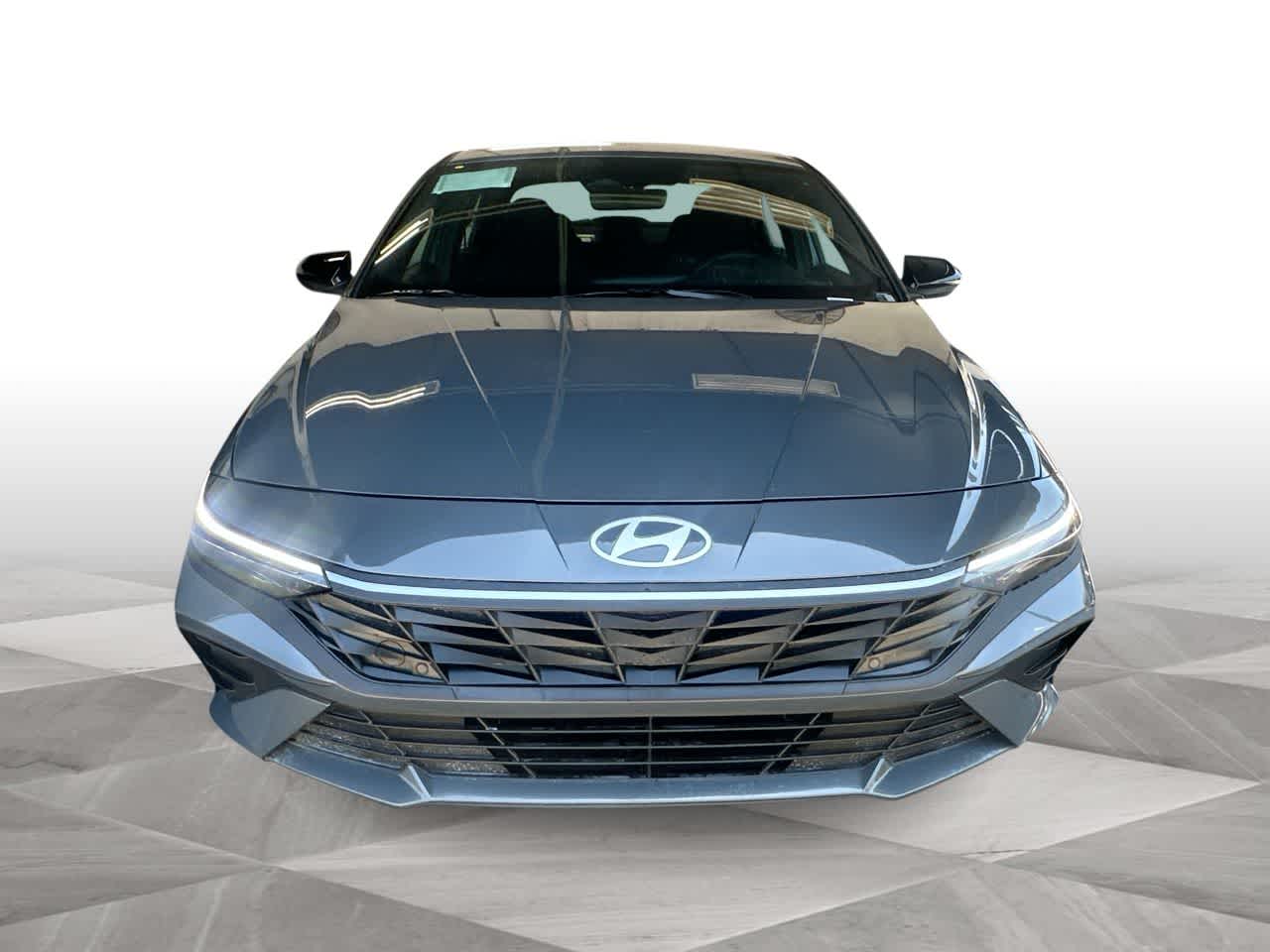 Thumbnail: 2026 Hyundai Elantra - 3