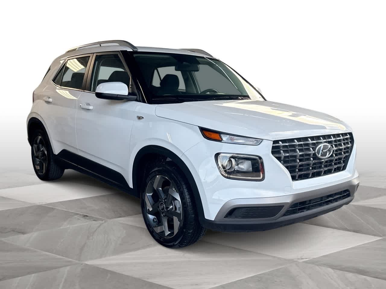 Thumbnail: 2025 Hyundai Venue - 2