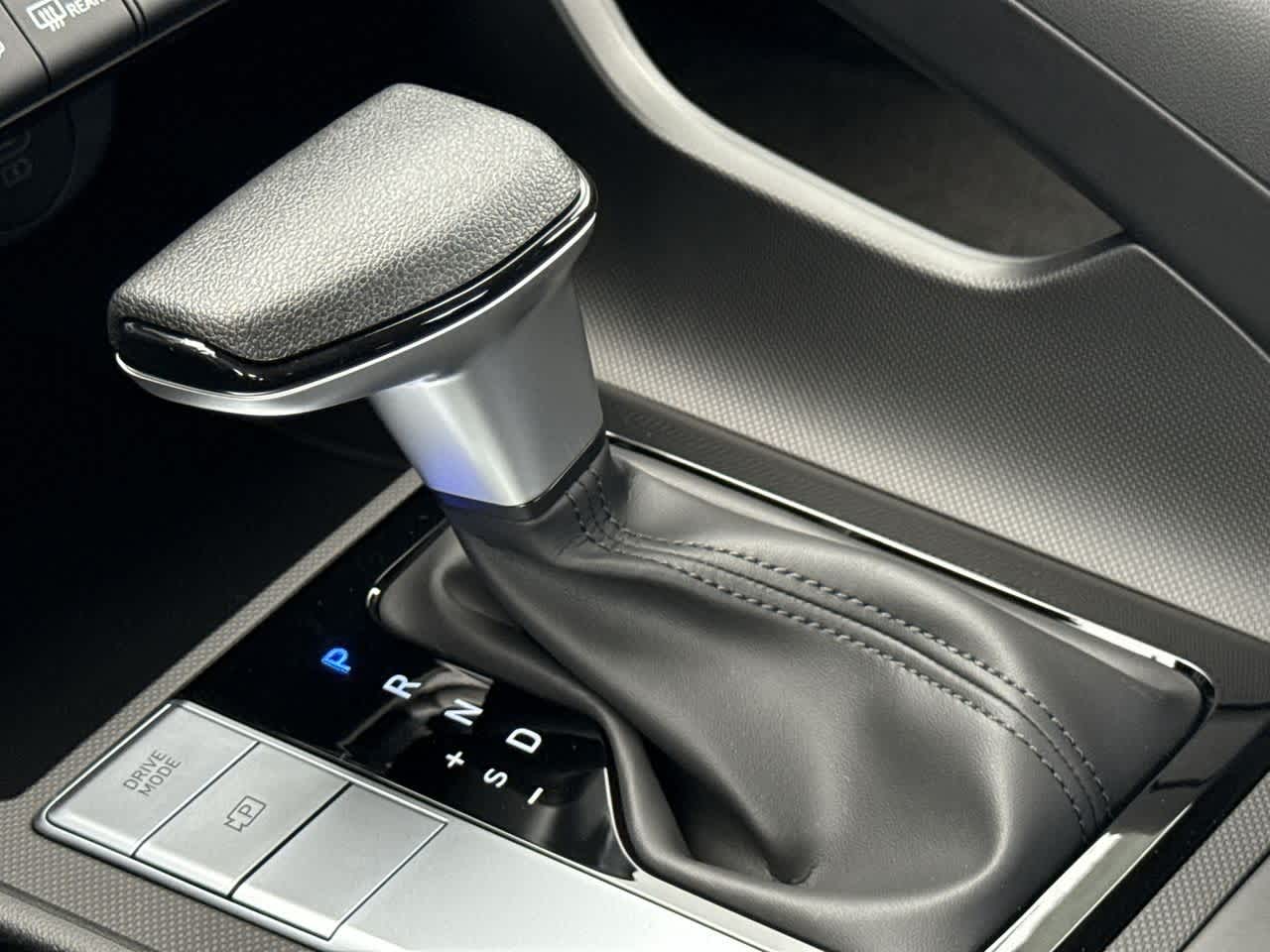 Thumbnail: 2025 Hyundai Elantra - 21