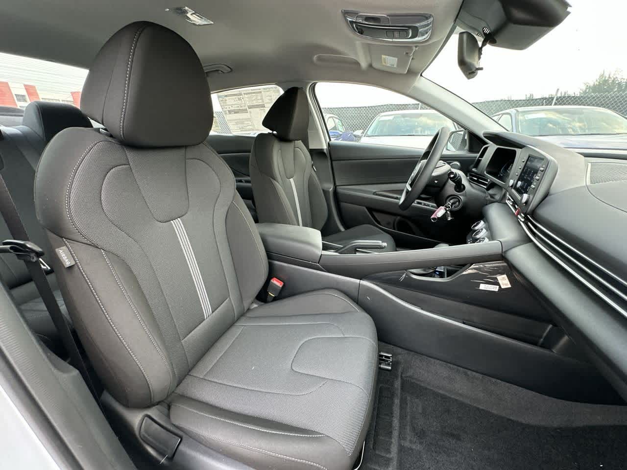 Thumbnail: 2025 Hyundai Elantra - 27