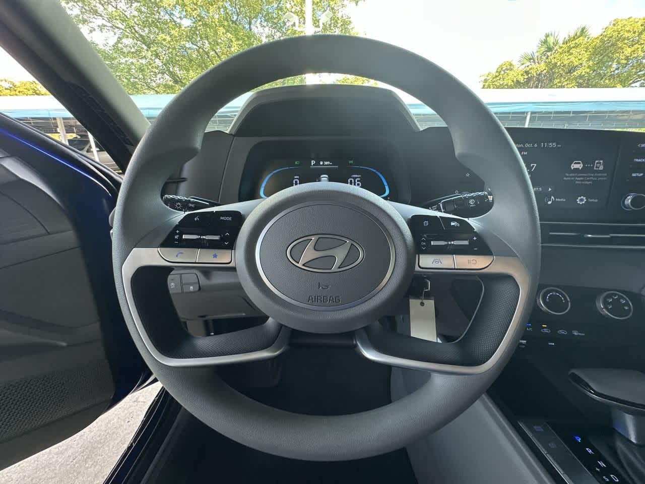 Thumbnail: 2025 Hyundai Elantra - 15