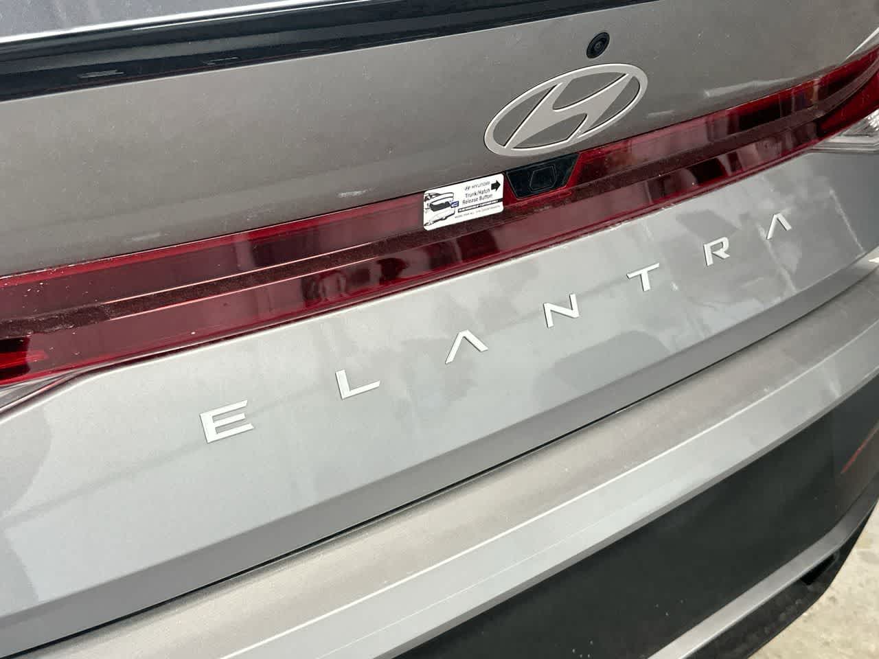 Thumbnail: 2026 Hyundai Elantra - 10