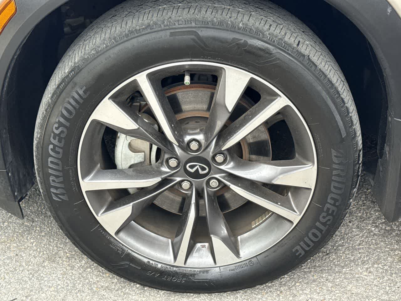 Thumbnail: 2023 INFINITI QX60 - 11