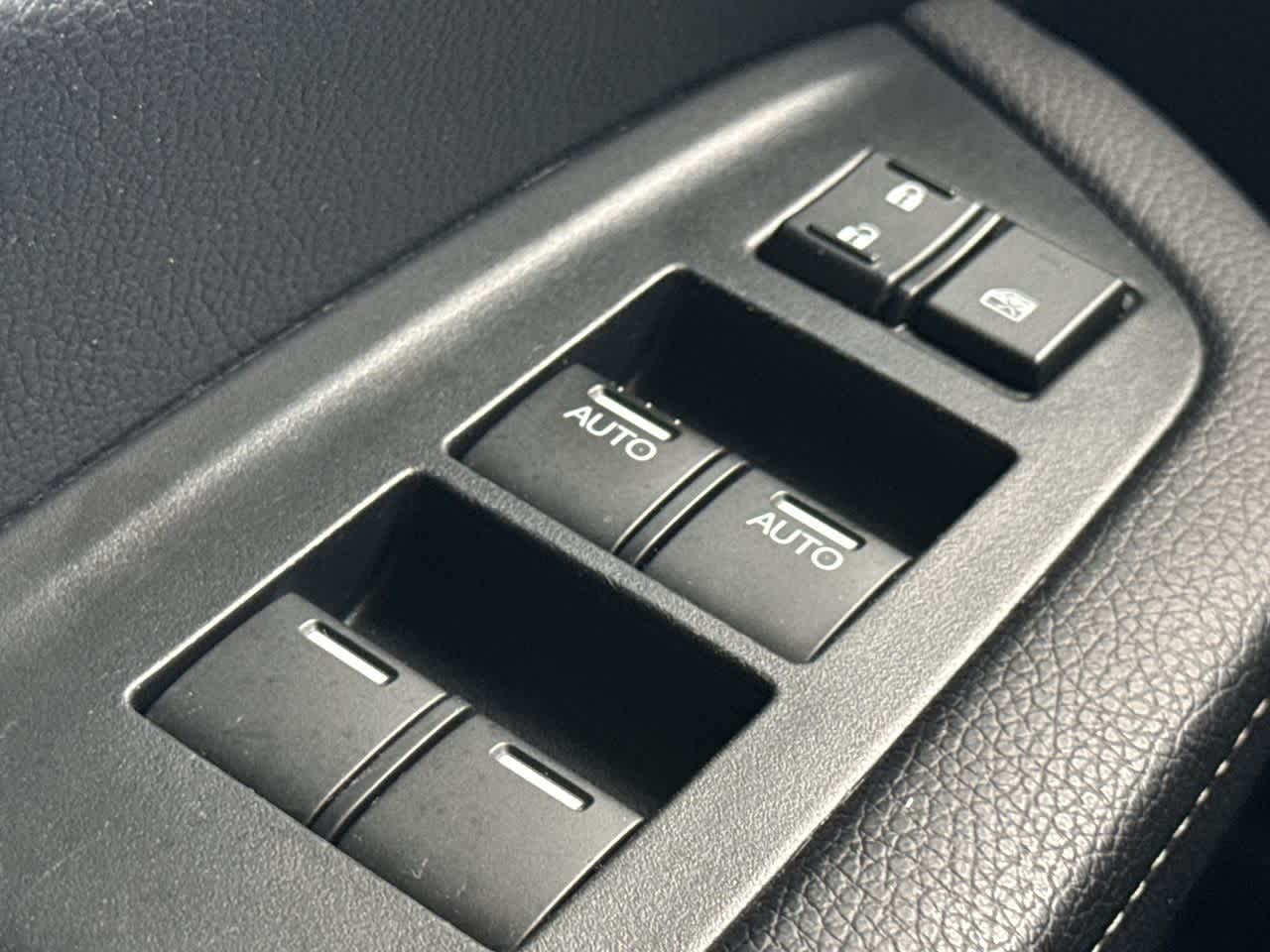 Thumbnail: 2023 Honda Ridgeline - 17