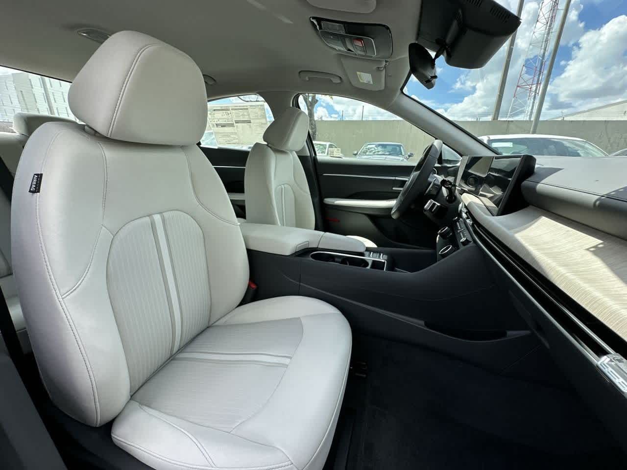 Thumbnail: 2025 Hyundai Sonata - 27