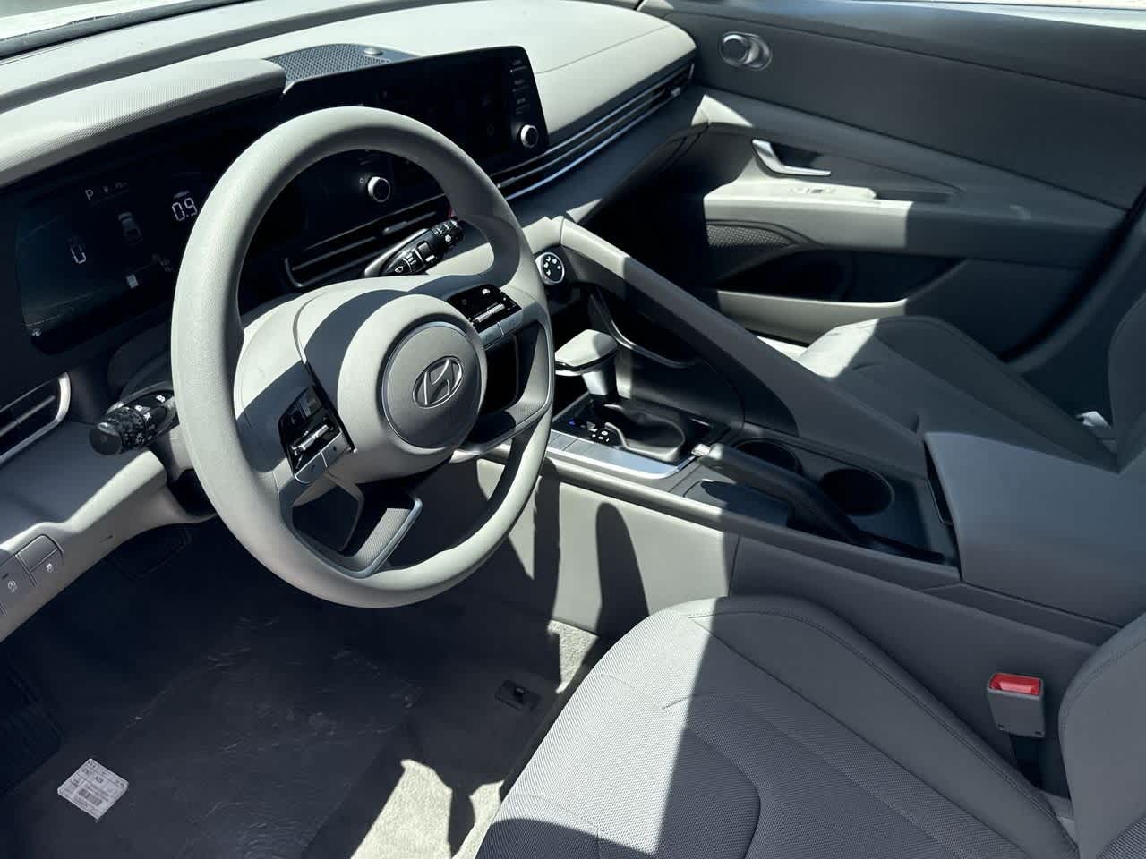 Thumbnail: 2025 Hyundai Elantra - 13