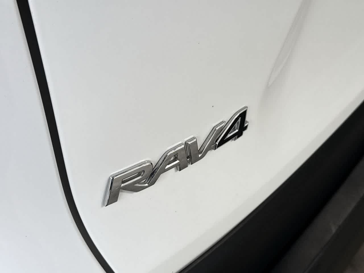 Thumbnail: 2025 Toyota RAV4 - 10