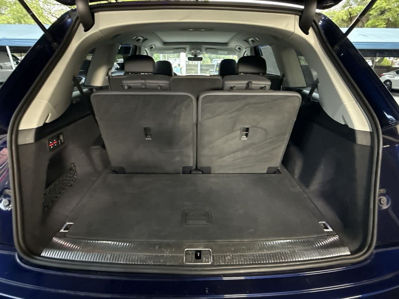 Thumbnail: 2024 Audi Q7 - 25