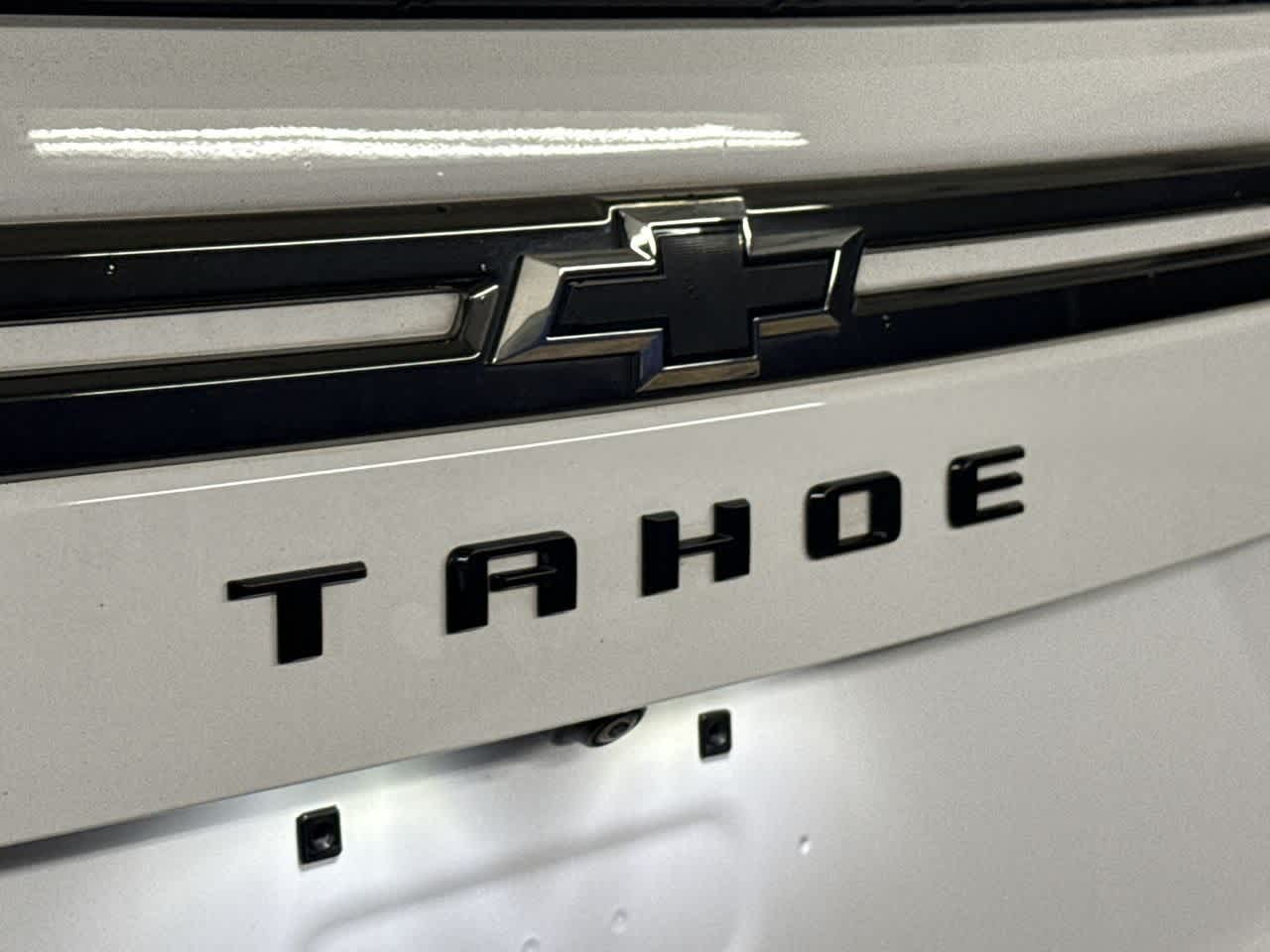 Thumbnail: 2022 Chevrolet Tahoe - 10