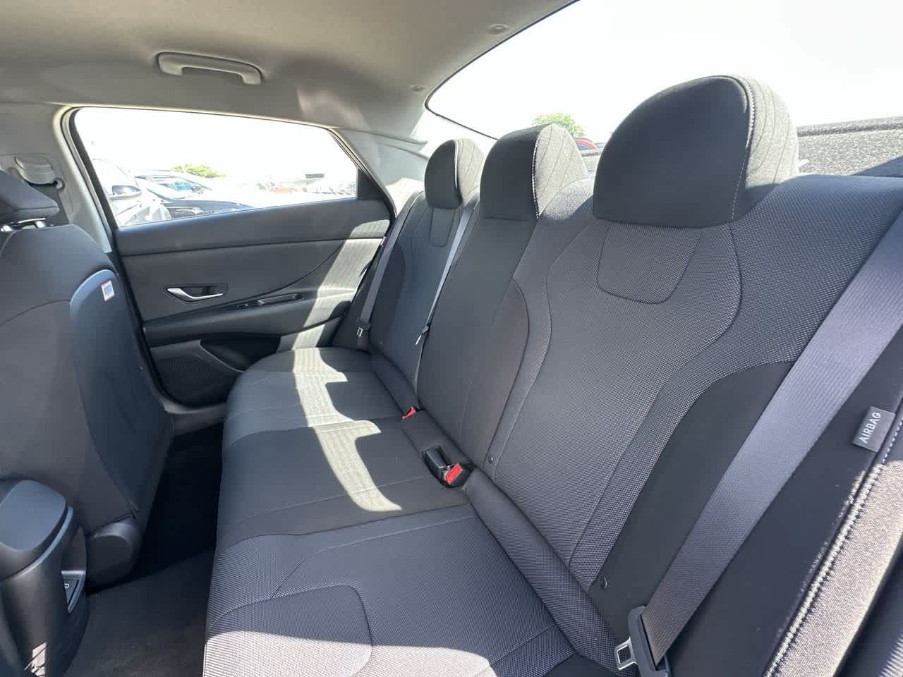 Thumbnail: 2025 Hyundai Elantra - 22