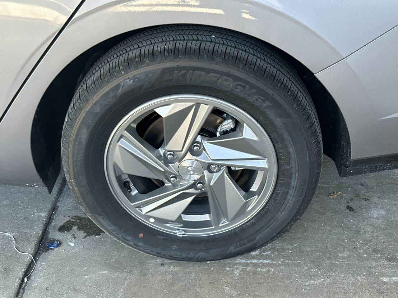 Thumbnail: 2025 Hyundai Elantra - 11