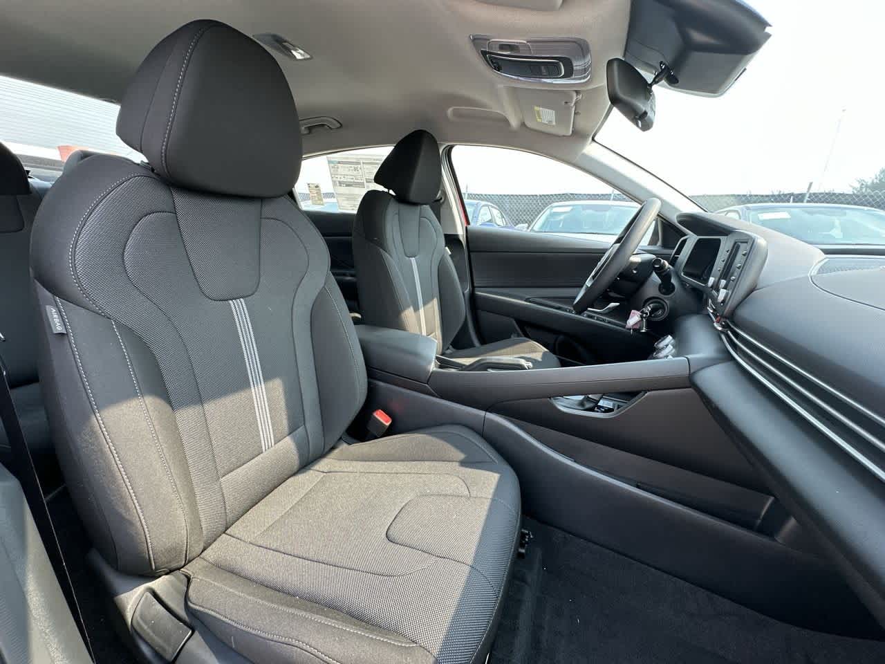 Thumbnail: 2025 Hyundai Elantra - 27