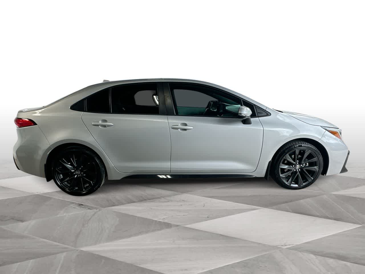 Thumbnail: 2024 Toyota Corolla - 9