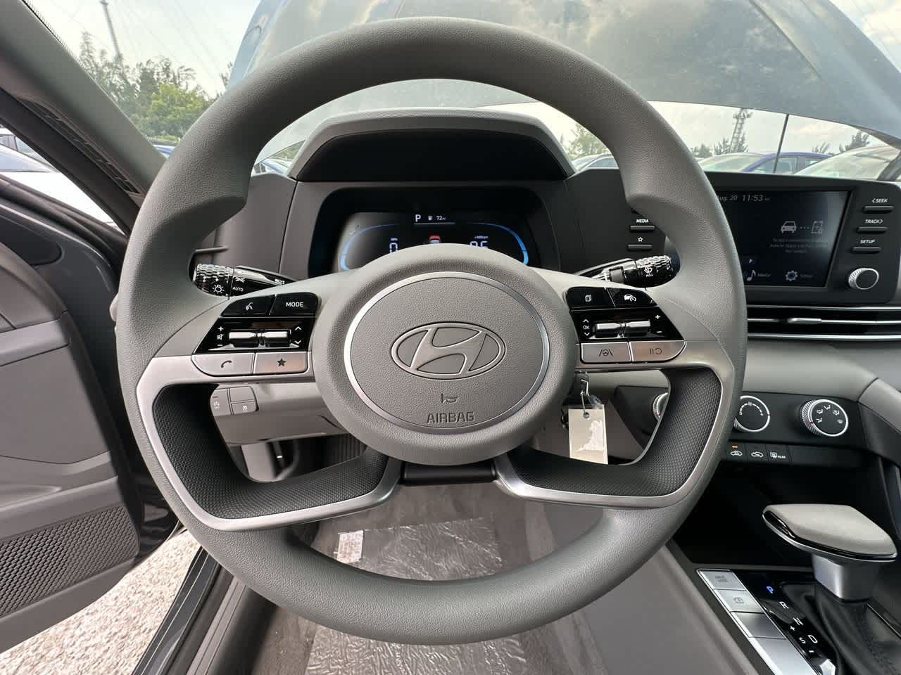 Thumbnail: 2025 Hyundai Elantra - 15