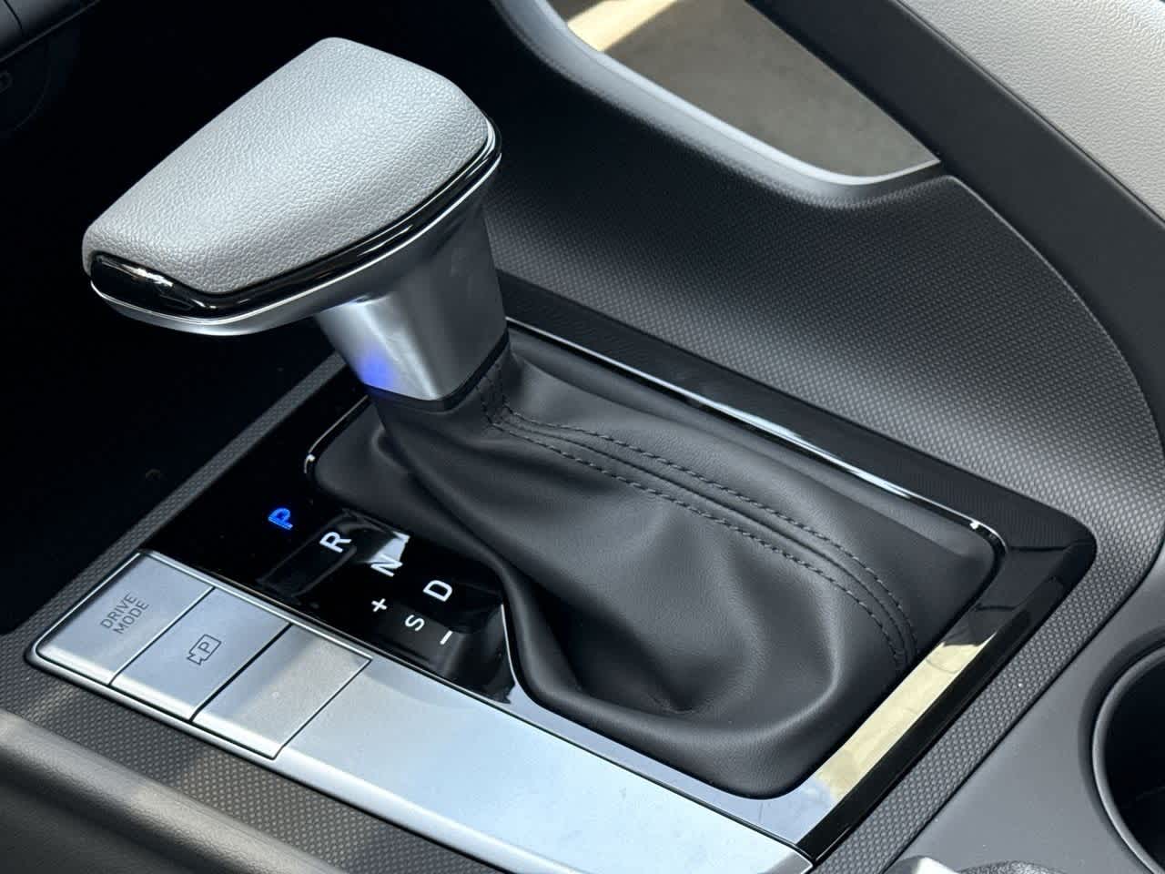 Thumbnail: 2025 Hyundai Elantra - 21