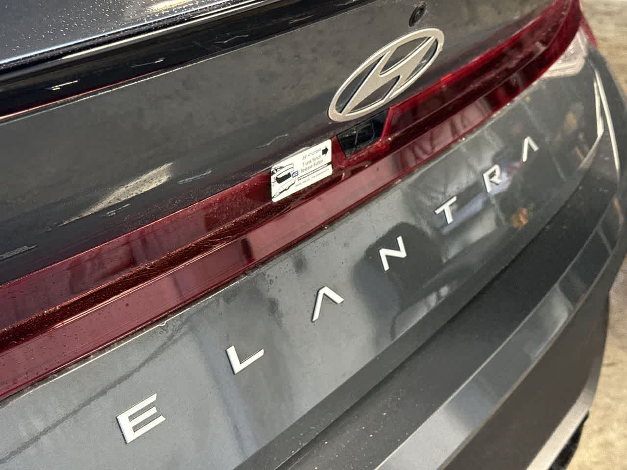 Thumbnail: 2026 Hyundai Elantra - 10