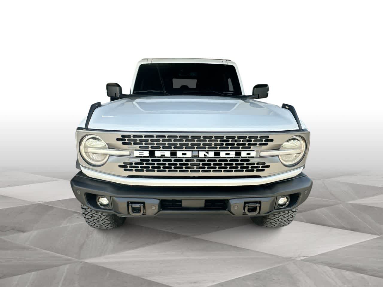 Thumbnail: 2025 Ford Bronco - 3