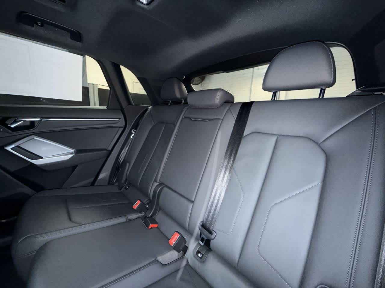 Thumbnail: 2021 Audi Q3 - 22