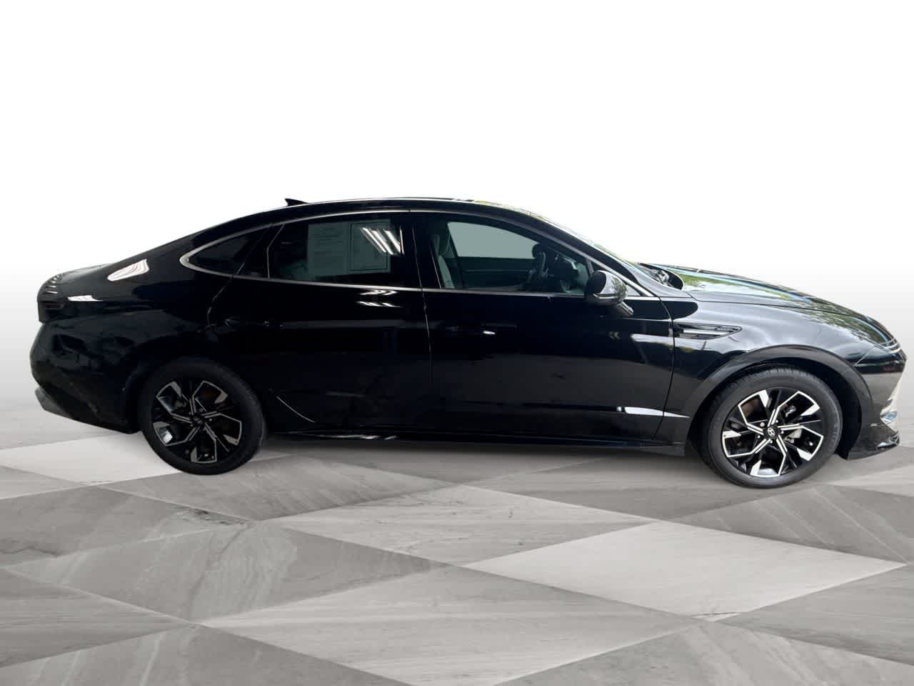 Thumbnail: 2024 Hyundai Sonata - 9