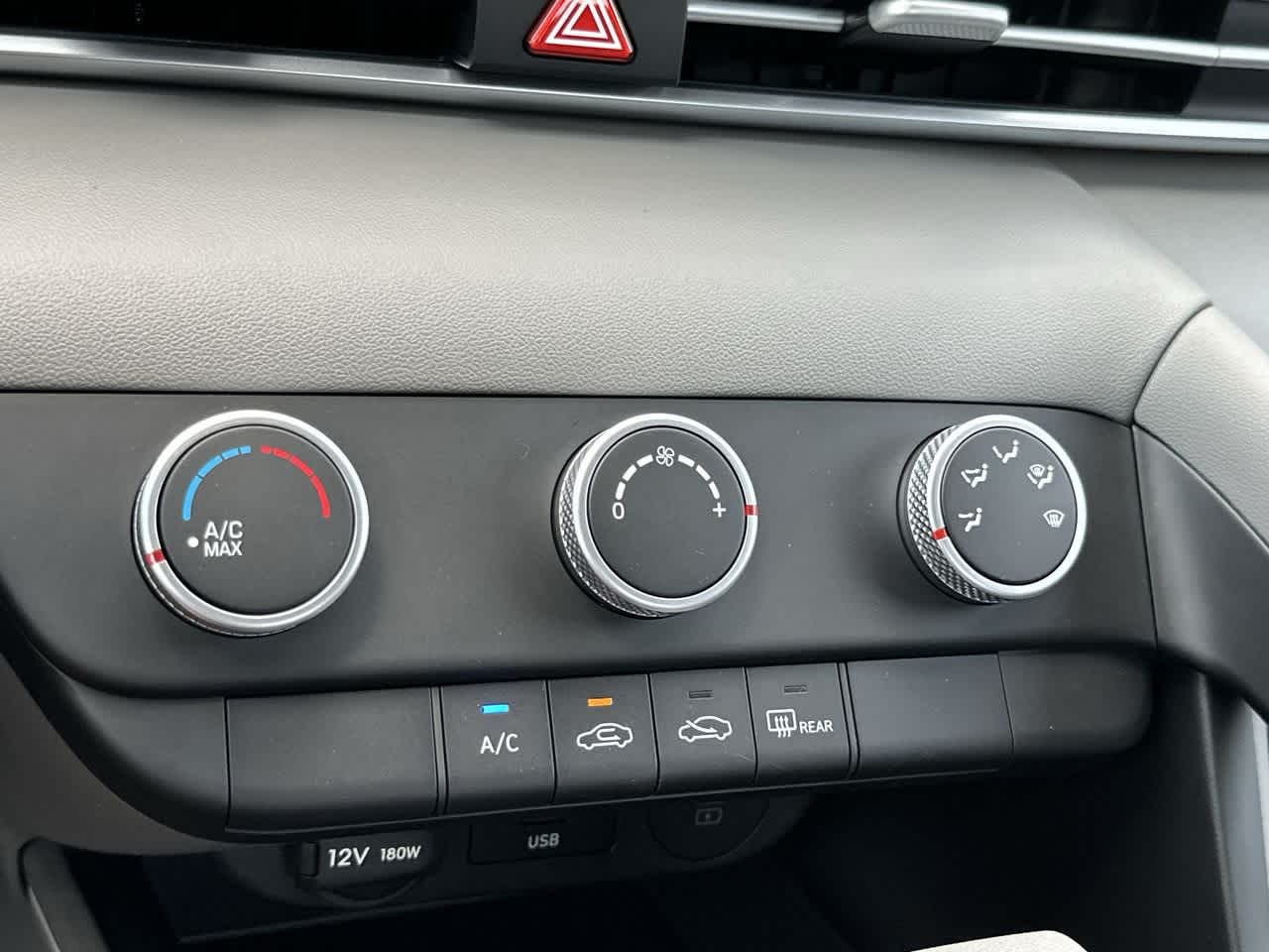 Thumbnail: 2025 Hyundai Elantra - 20