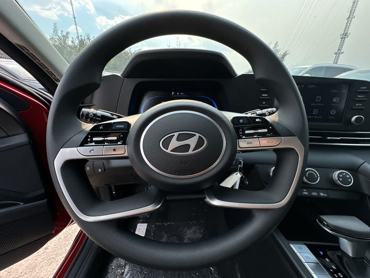 Thumbnail: 2025 Hyundai Elantra - 15