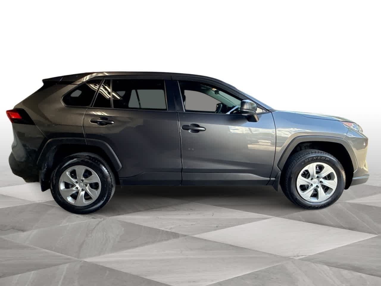 Thumbnail: 2022 Toyota RAV4 - 9