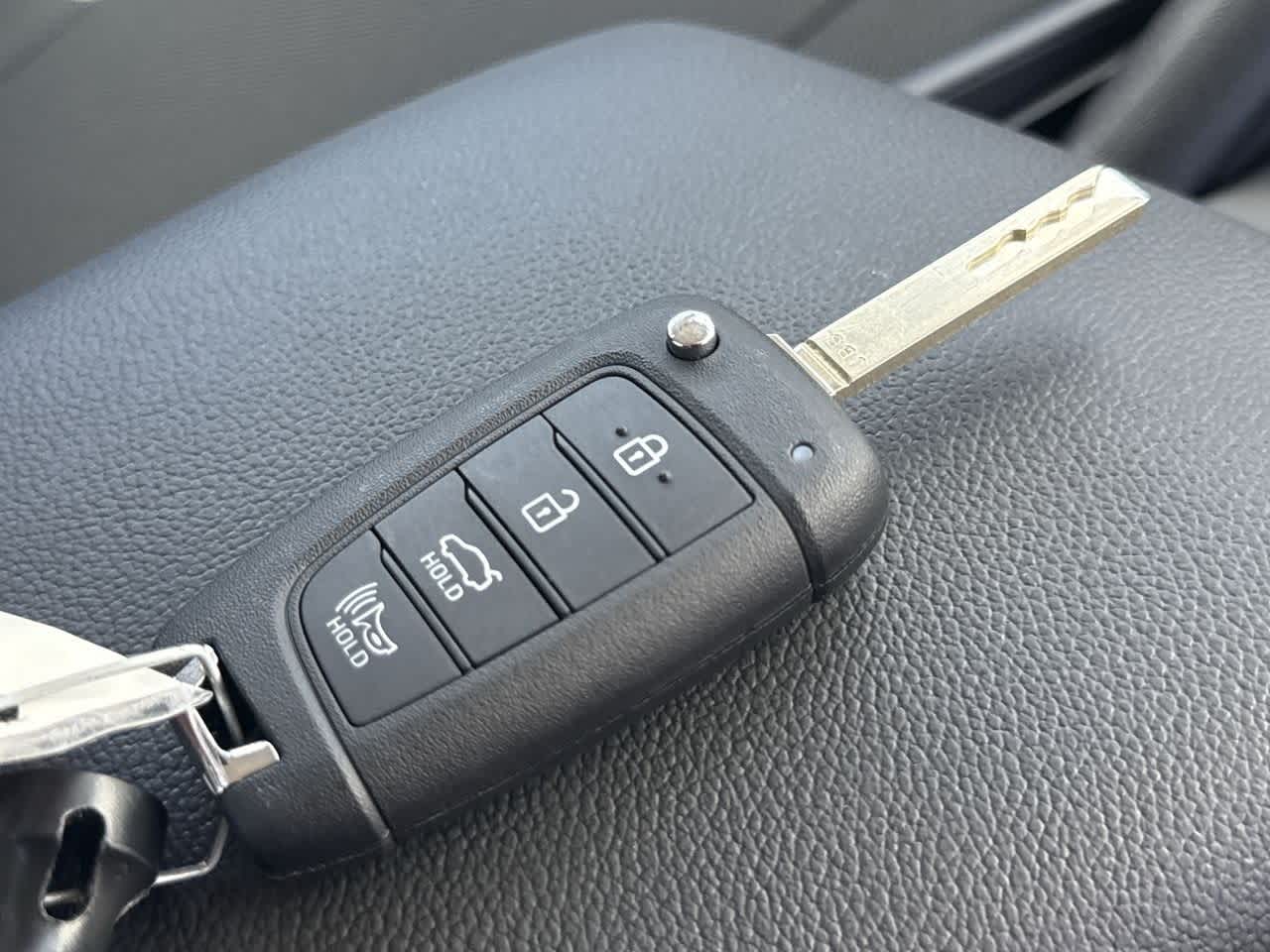 Thumbnail: 2025 Hyundai Elantra - 28