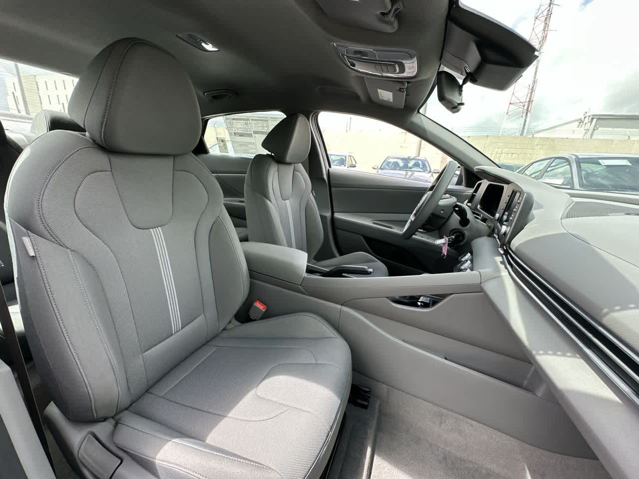 Thumbnail: 2025 Hyundai Elantra - 27