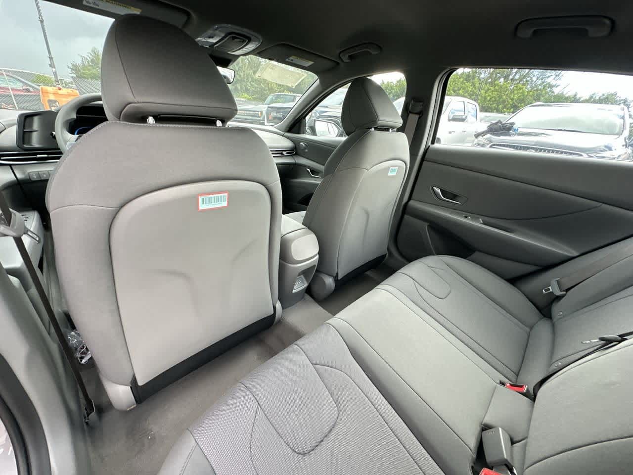 Thumbnail: 2025 Hyundai Elantra - 23