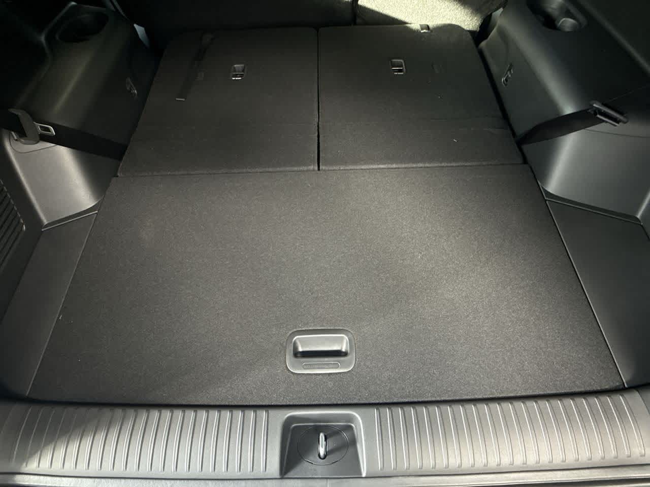 Thumbnail: 2026 Hyundai Ioniq - 25