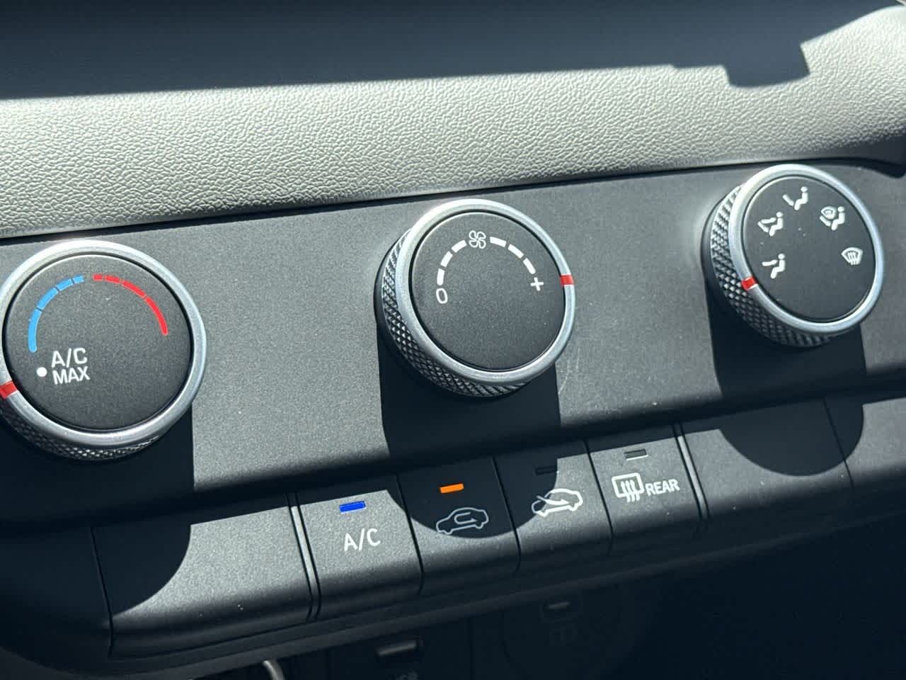 Thumbnail: 2025 Hyundai Elantra - 20