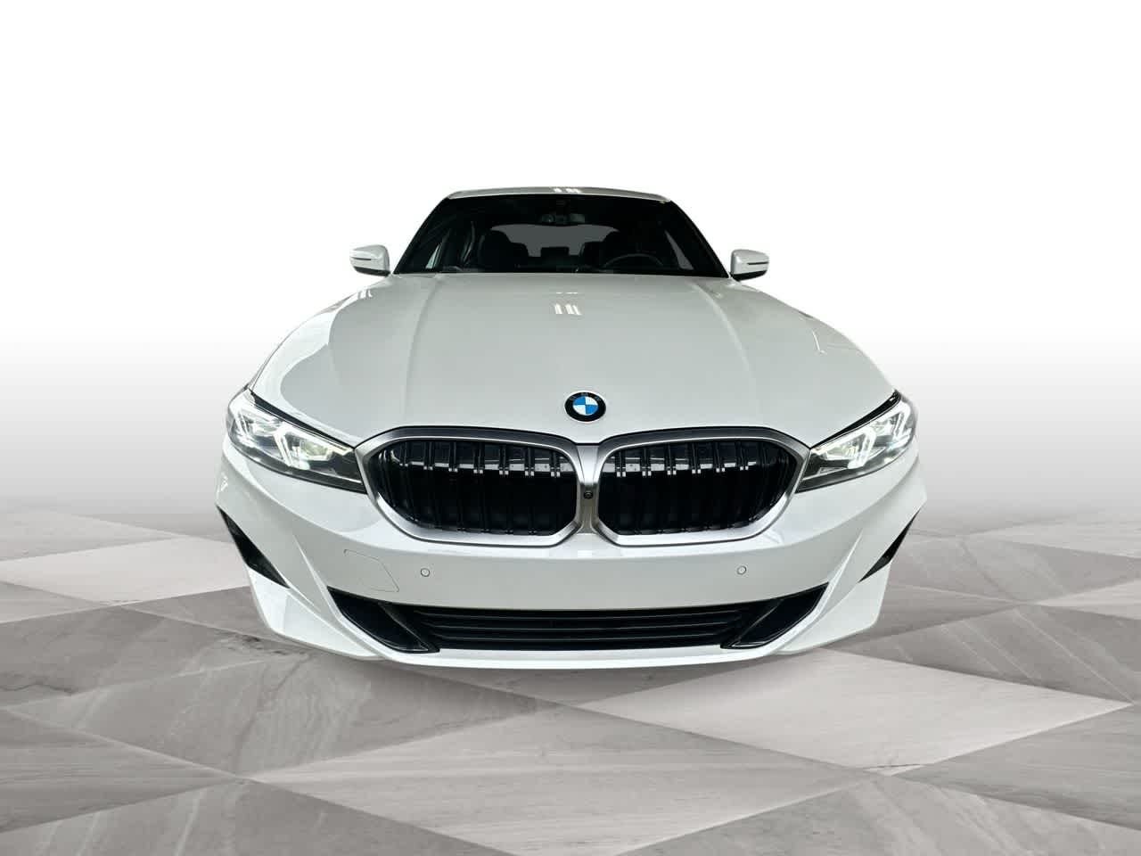 Thumbnail: 2025 BMW 3 Series - 3
