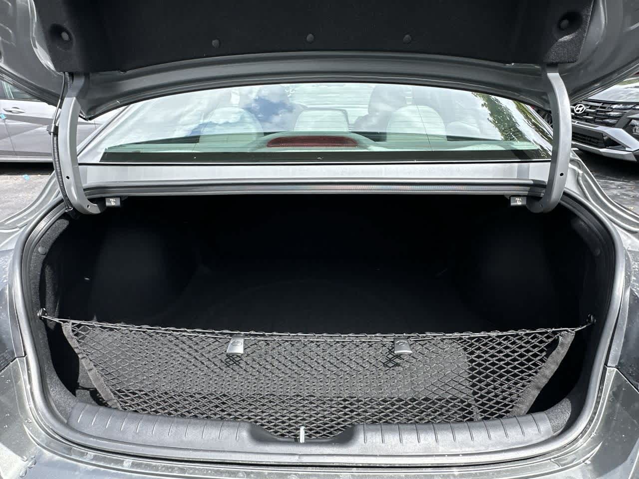 Thumbnail: 2025 Hyundai Elantra - 25