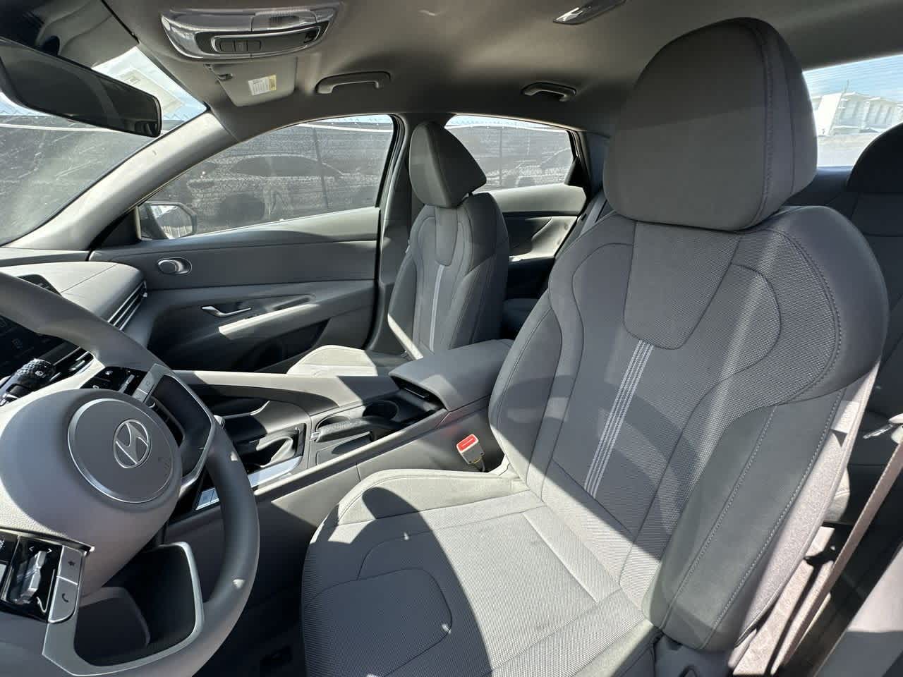 Thumbnail: 2025 Hyundai Elantra - 14