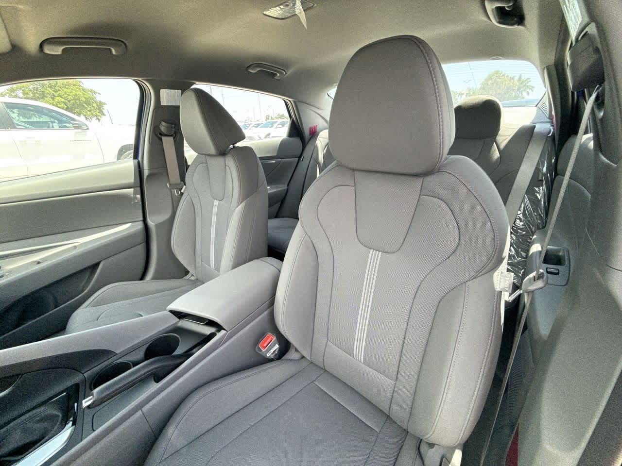 Thumbnail: 2025 Hyundai Elantra - 14