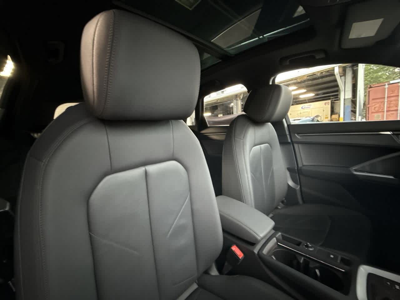 Thumbnail: 2021 Audi Q3 - 27