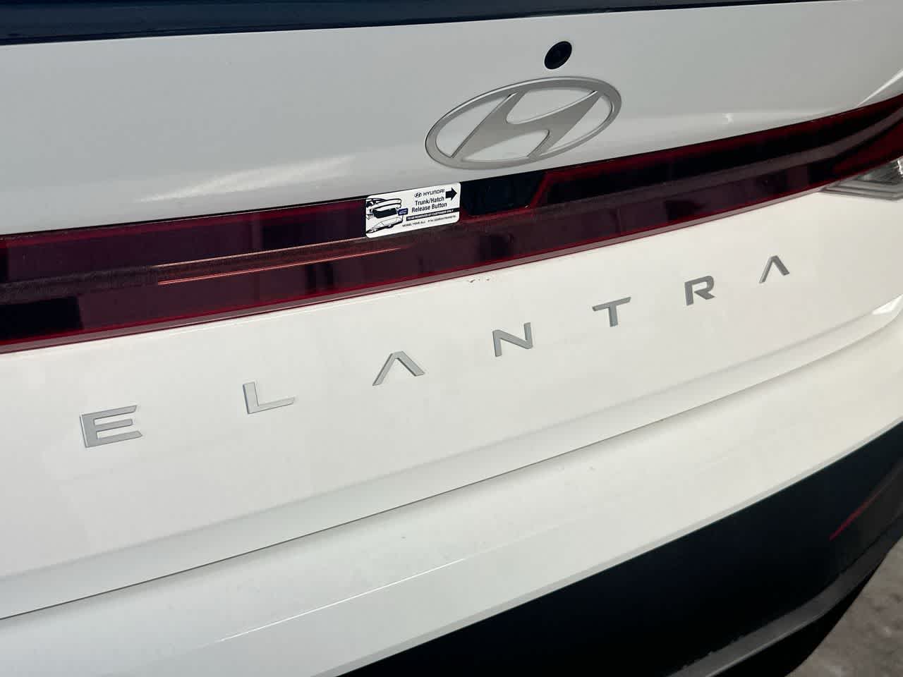 Thumbnail: 2026 Hyundai Elantra - 10