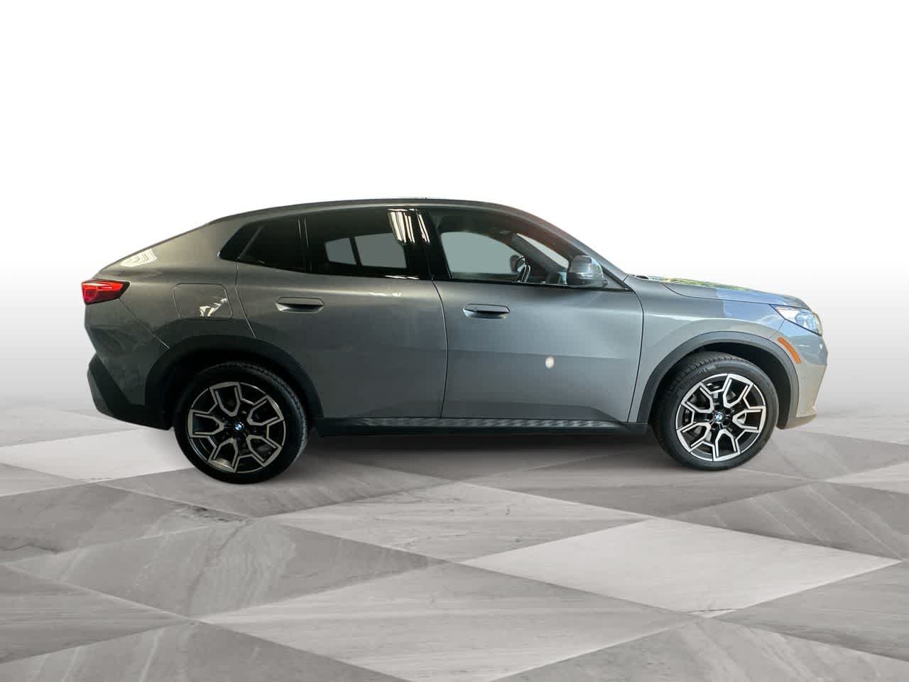 Thumbnail: 2025 BMW X2 - 9