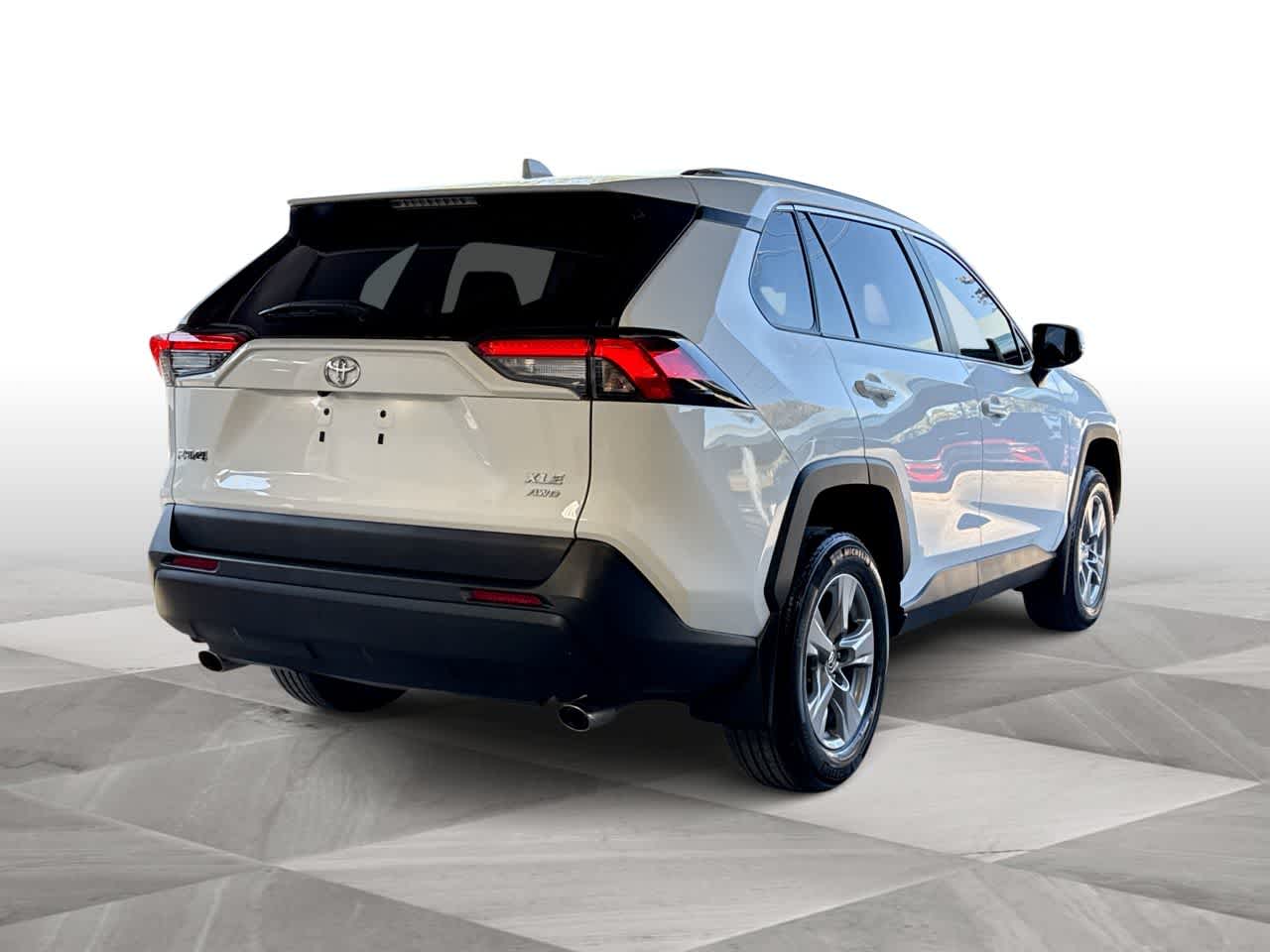 Thumbnail: 2024 Toyota RAV4 - 8