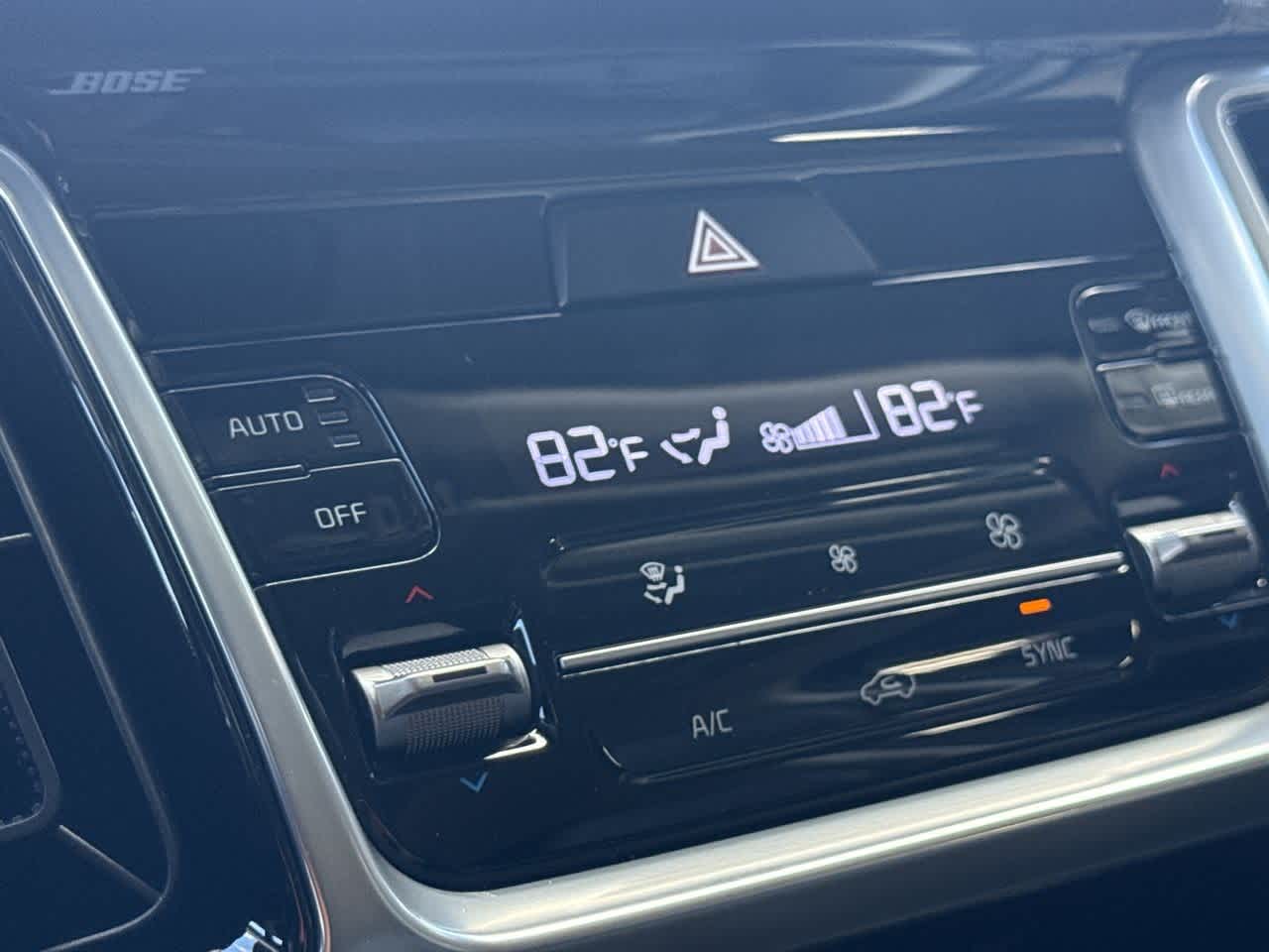 Thumbnail: 2023 Kia Sorento - 19