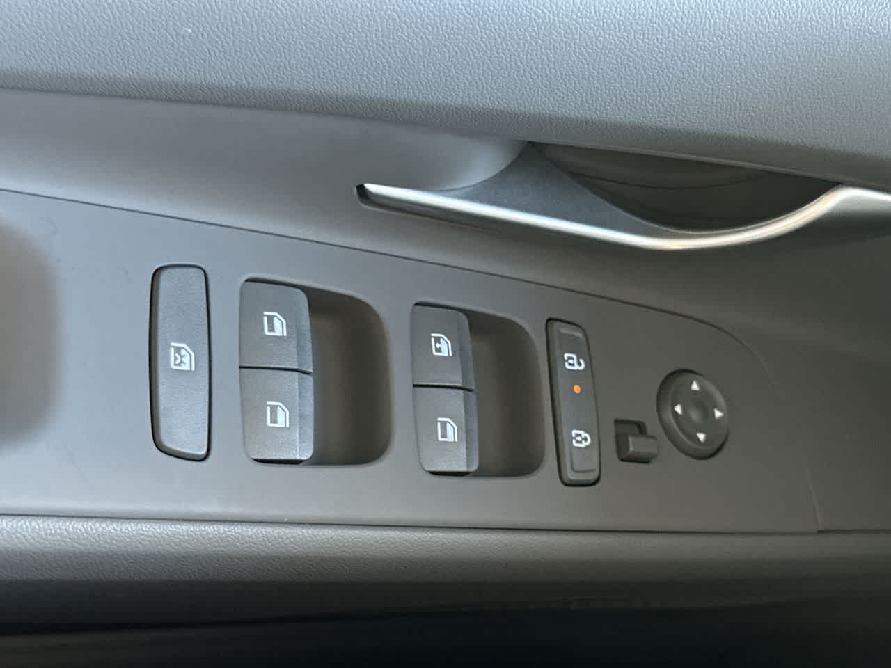 Thumbnail: 2025 Hyundai Elantra - 17