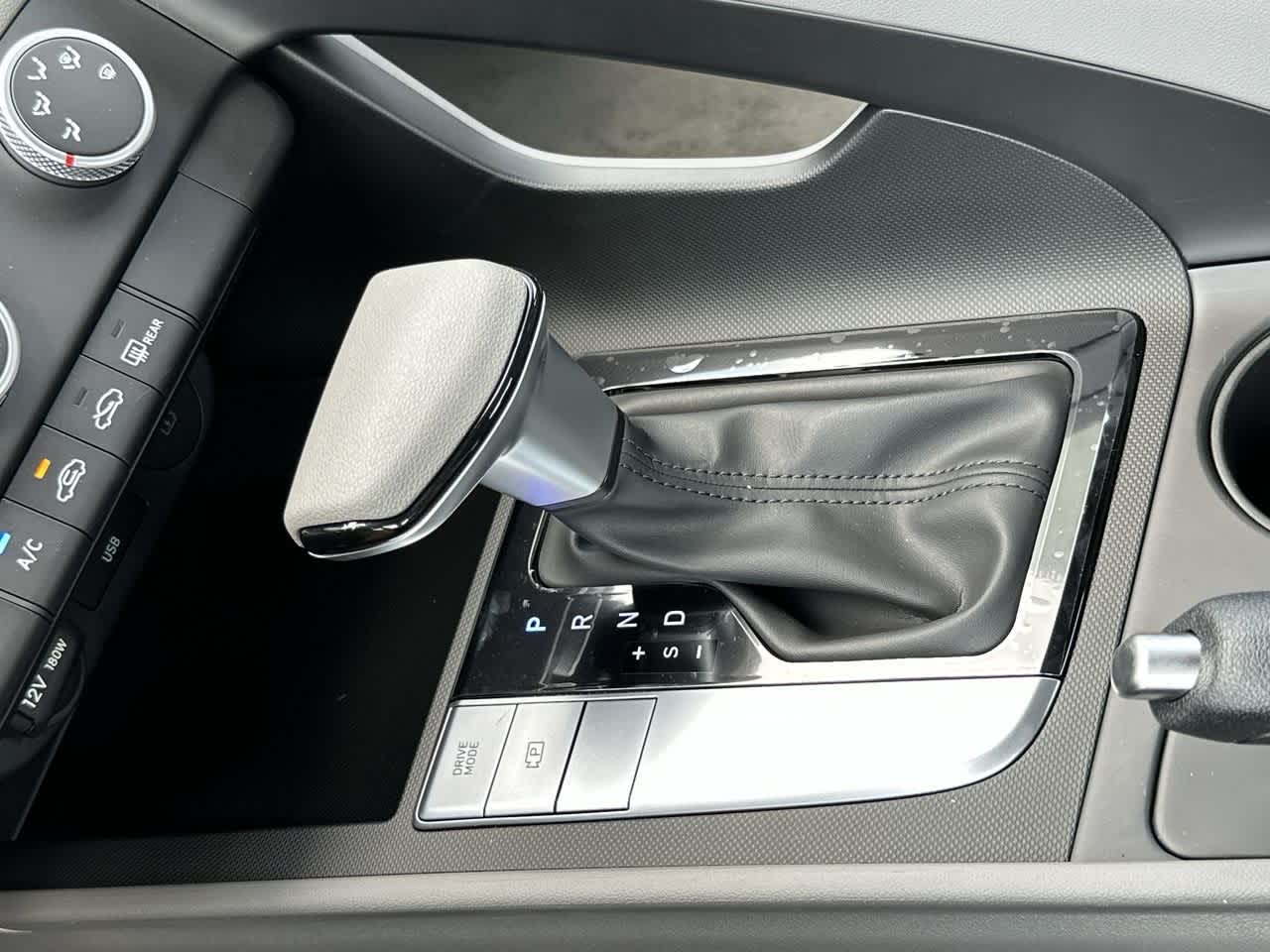 Thumbnail: 2025 Hyundai Elantra - 21