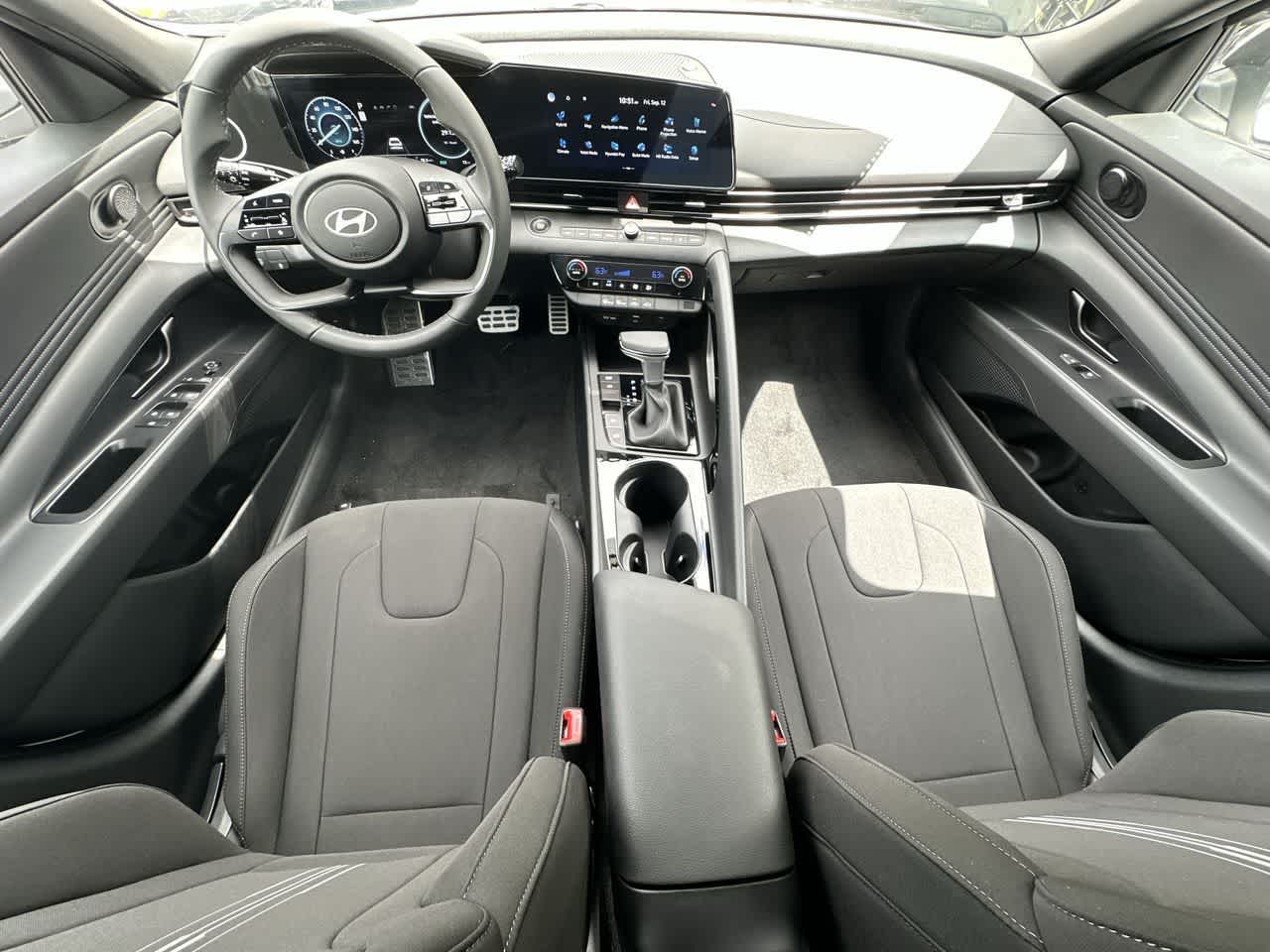 Thumbnail: 2025 Hyundai Elantra - 24