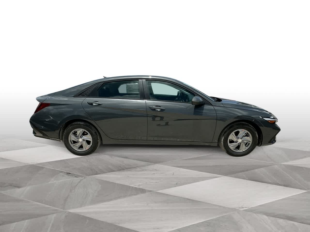 Thumbnail: 2025 Hyundai Elantra - 9