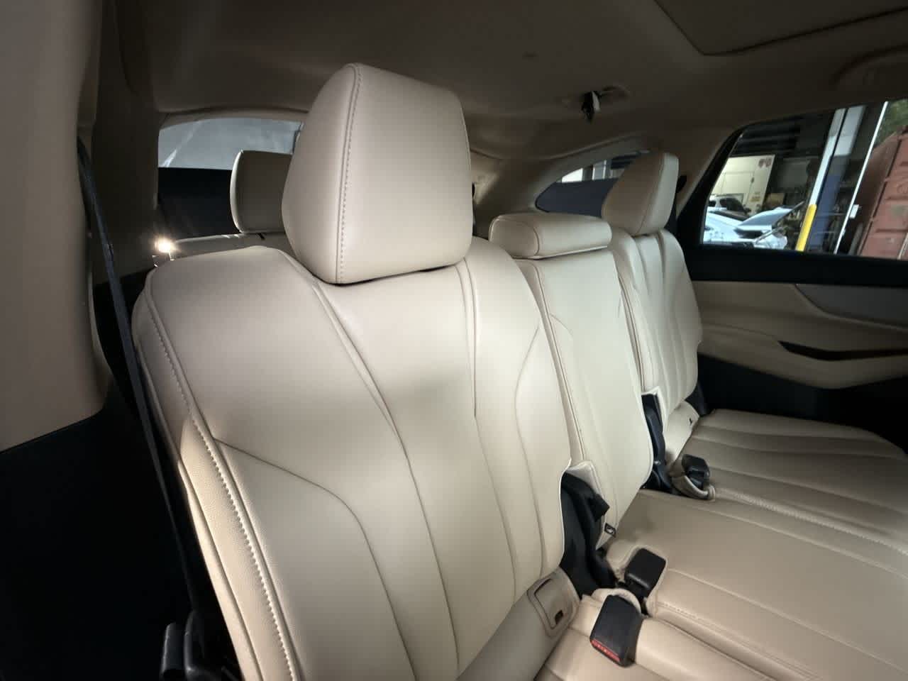 Thumbnail: 2023 Acura MDX - 26