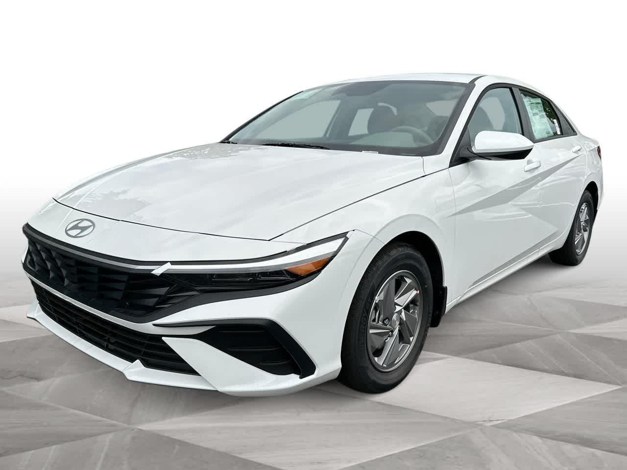 Thumbnail: 2025 Hyundai Elantra - 4